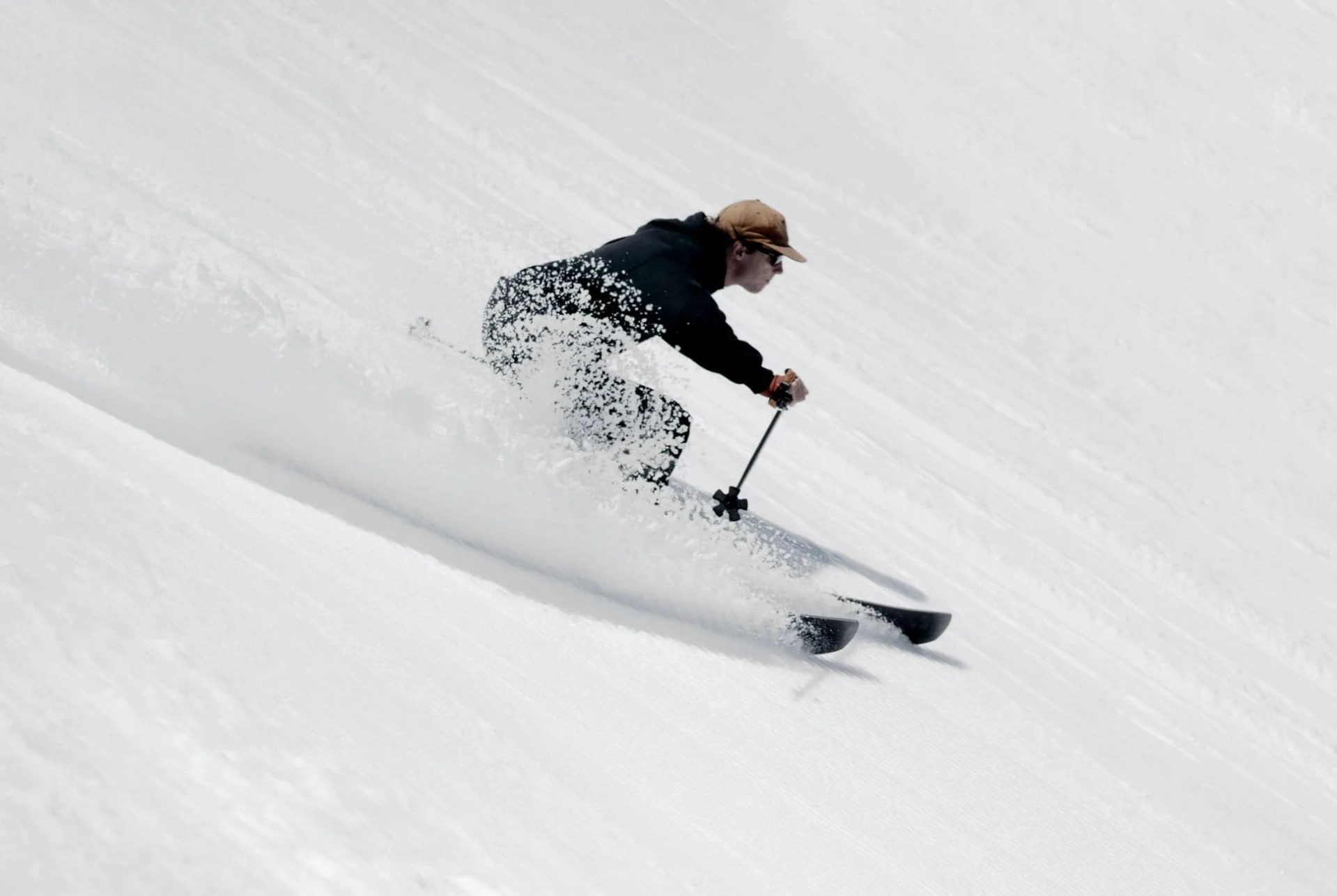 Skis-of-OR-Gear-Patrol-Lead-Full