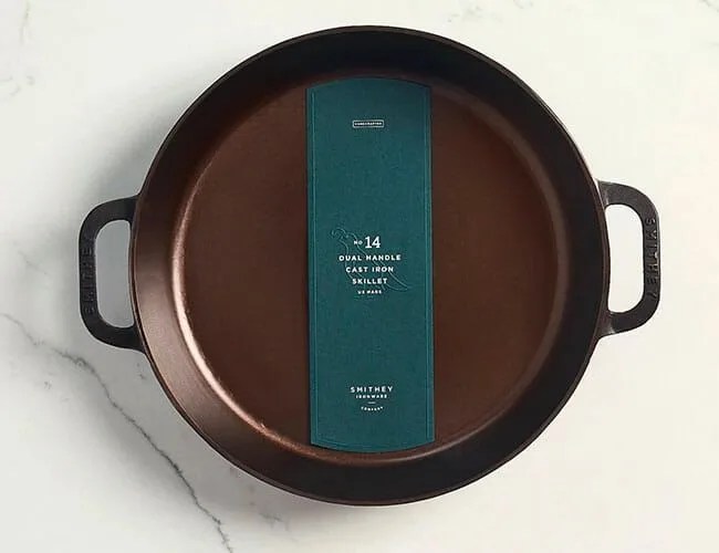 Smithey-DUAL-HANDLE-SKILLET-gear-patrol-feature