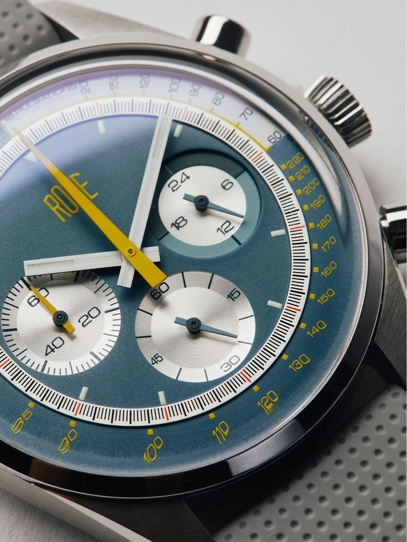 Two-Affordable-Chronographs-for-Under-400-Gear-Patrol-rue-design