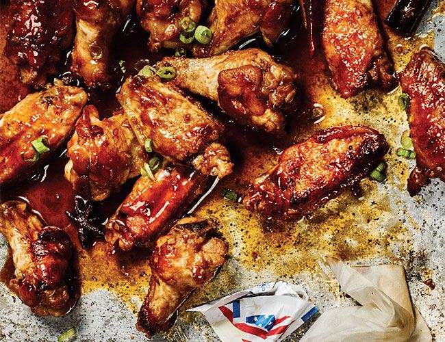 sticky-chicken-wings-gear-patrol-feature