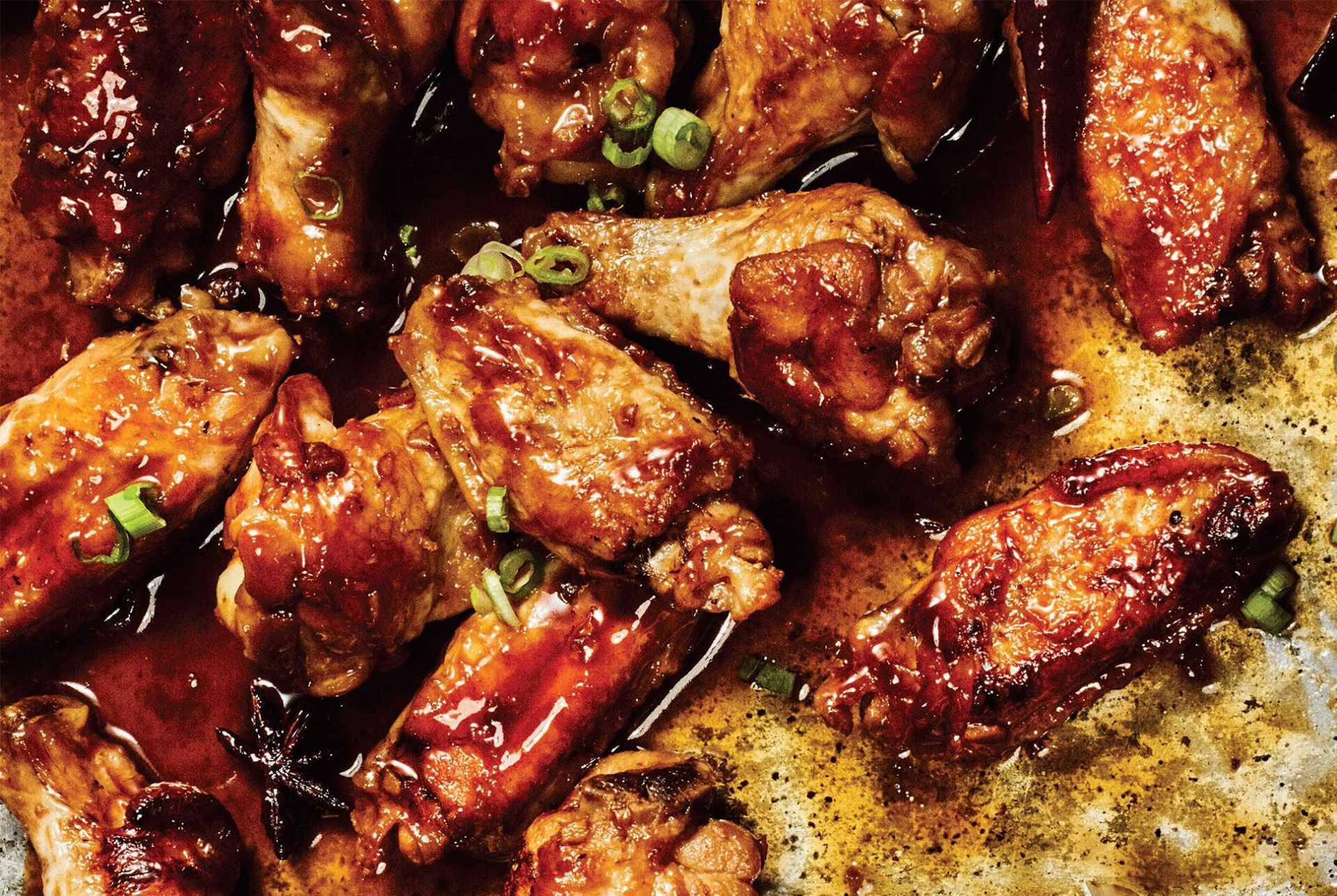 sticky-chicken-wings-gear-patrol-full-lead