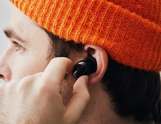 1More-Earbuds-Review-Gear-Patrol-Feature