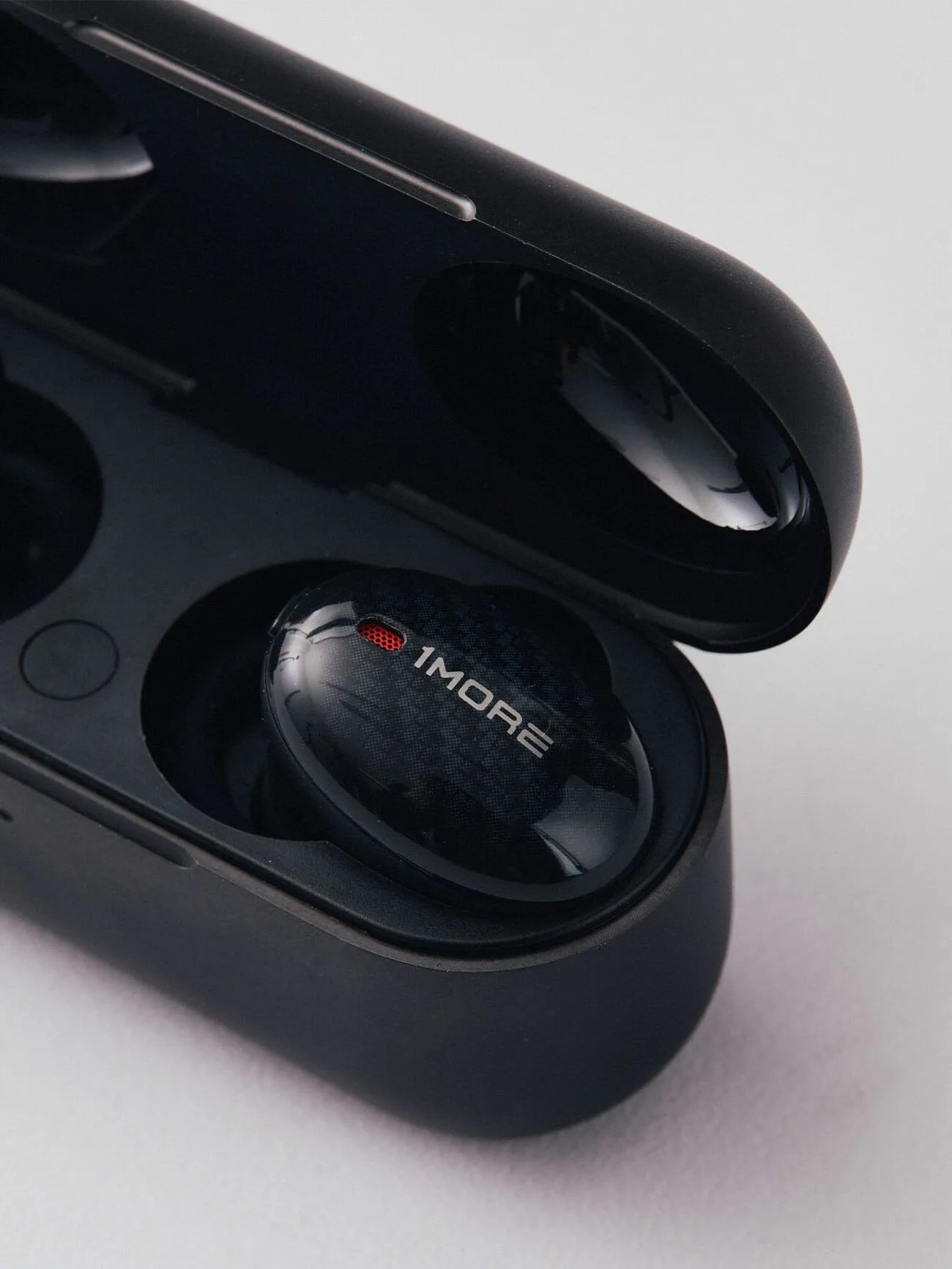 1More-Earbuds-Review-Gear-Patrol-inline-1