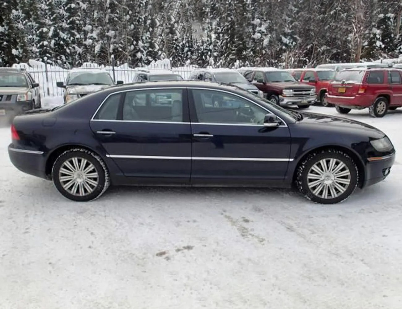 Best-Used-Sport-Sedans-Gear-Patrol-2006-Volkswagen-Phaeton