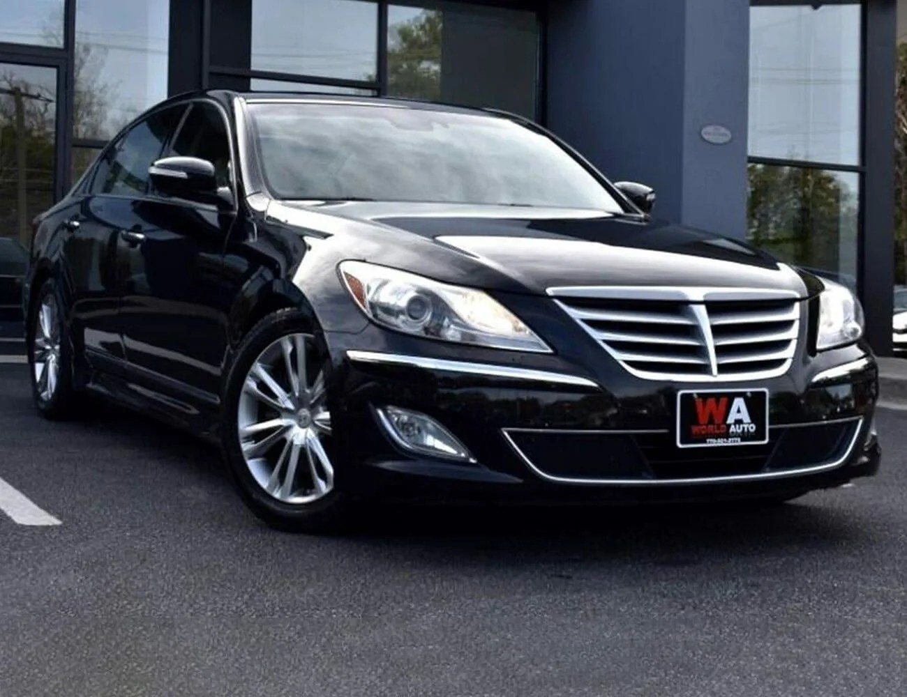 Best-Used-Sport-Sedans-Gear-Patrol-2012-Hyundai-Genesis