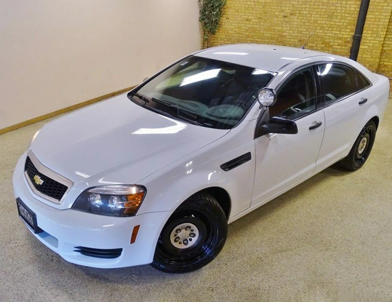 Best-Used-Sport-Sedans-Gear-Patrol-2014-Chevrolet-Caprice