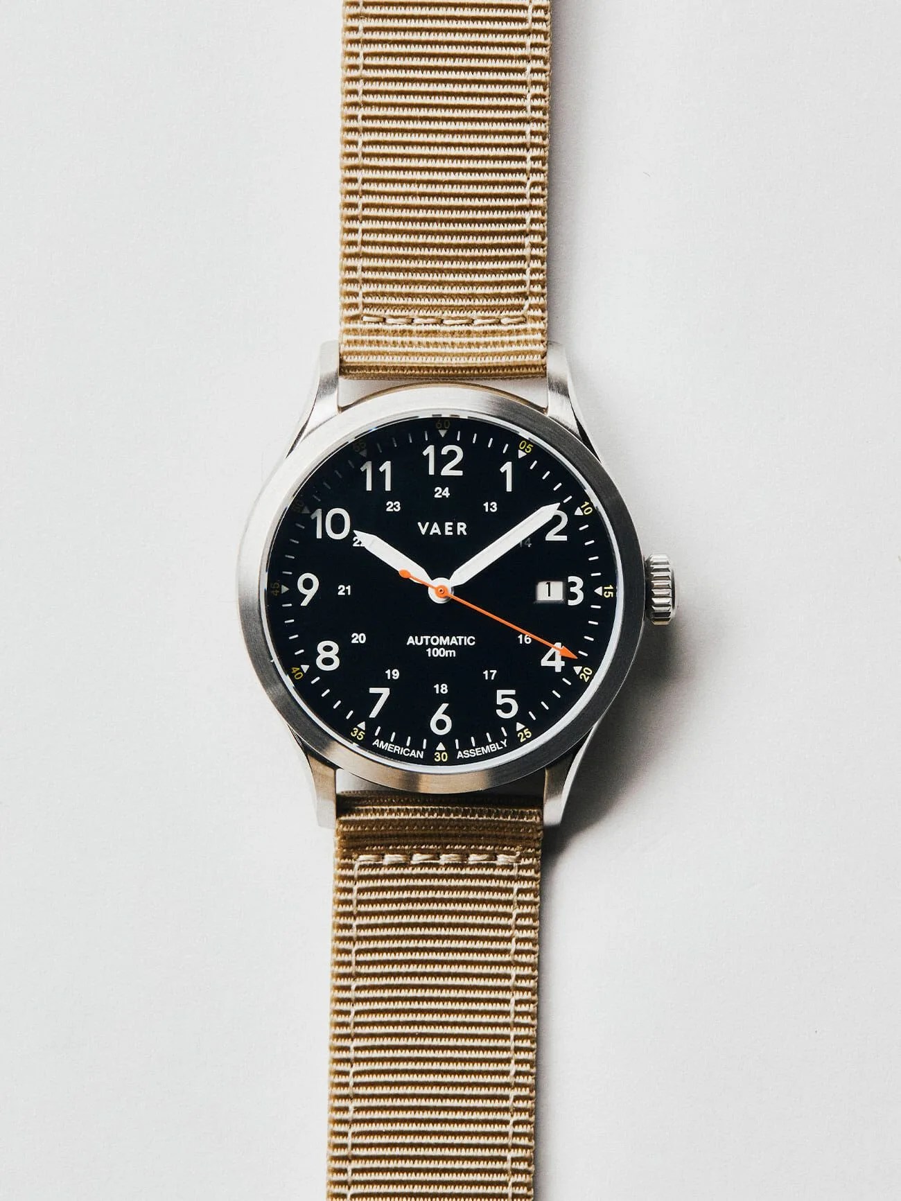 Field-Watch-Comparison-Gear-Patrol-inline-2