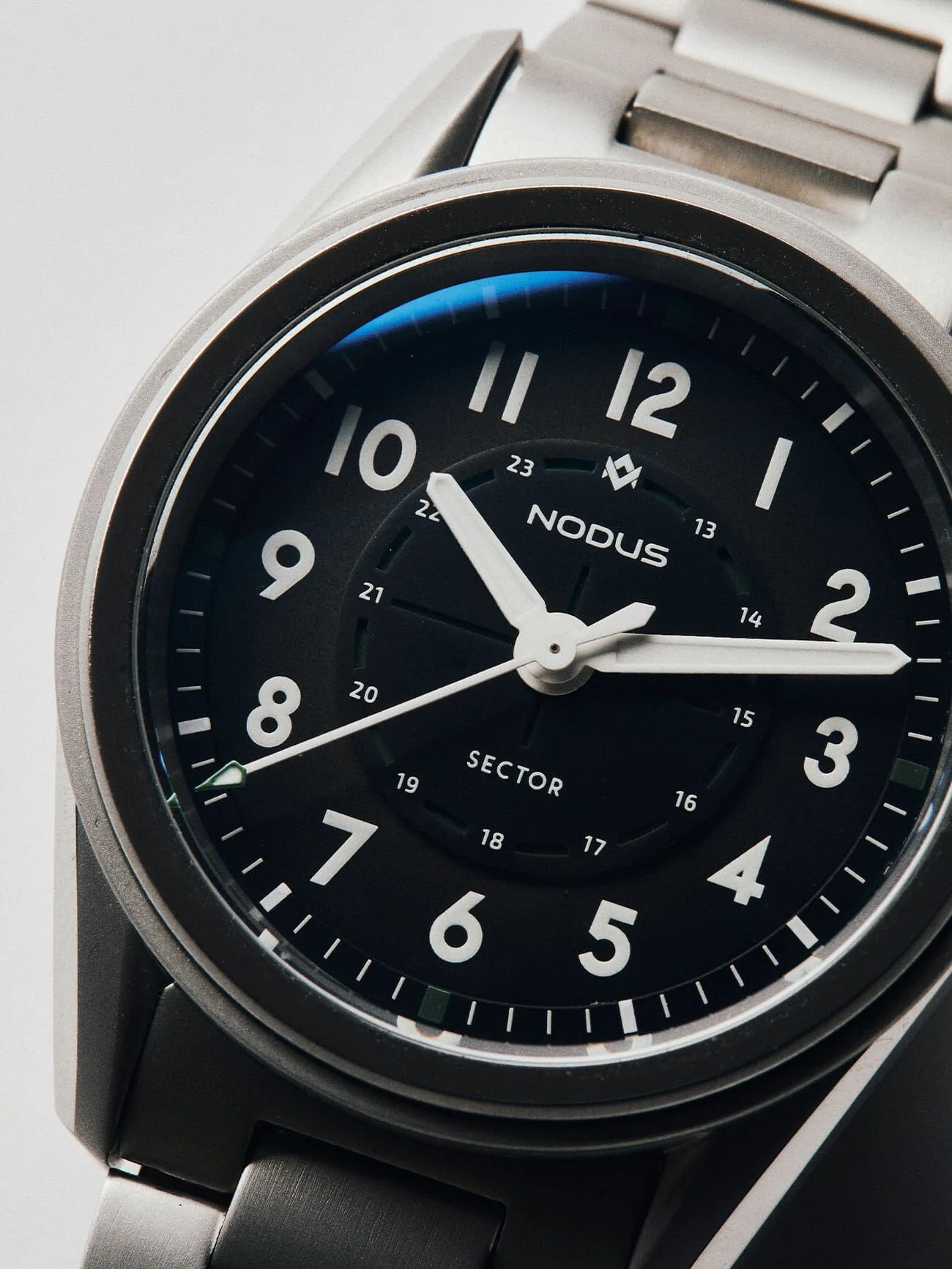 Field-Watch-Comparison-Gear-Patrol-inline-4
