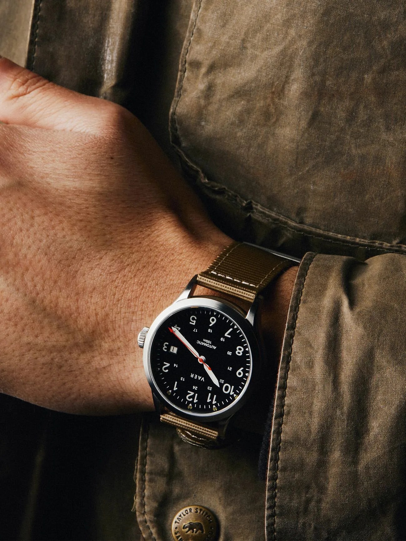 Field-Watch-Comparison-Gear-Patrol-inline-8