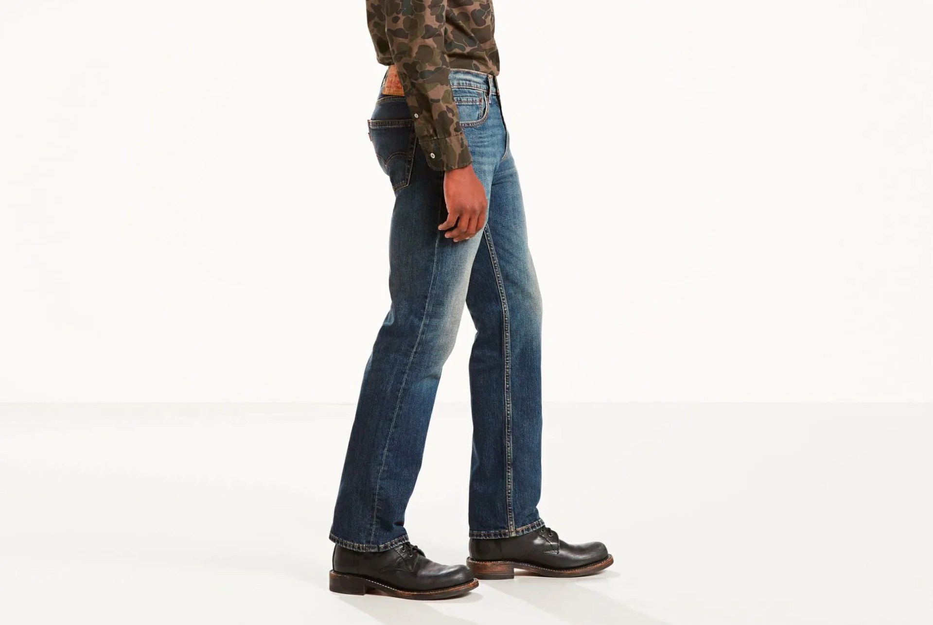 Levi-501-Sale-gear-patrol-full-lead