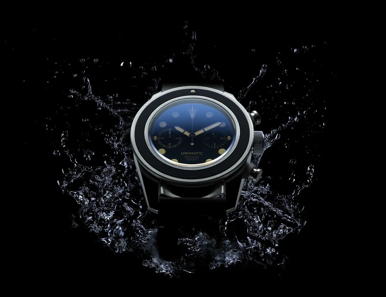 Minimalist-Italian-Watch-Company-Unimatic-gear-patrol-ambience-4