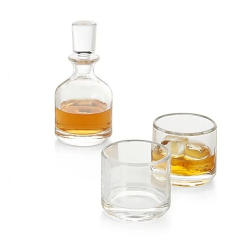 Monday-Deals-gear-patrol-decanter