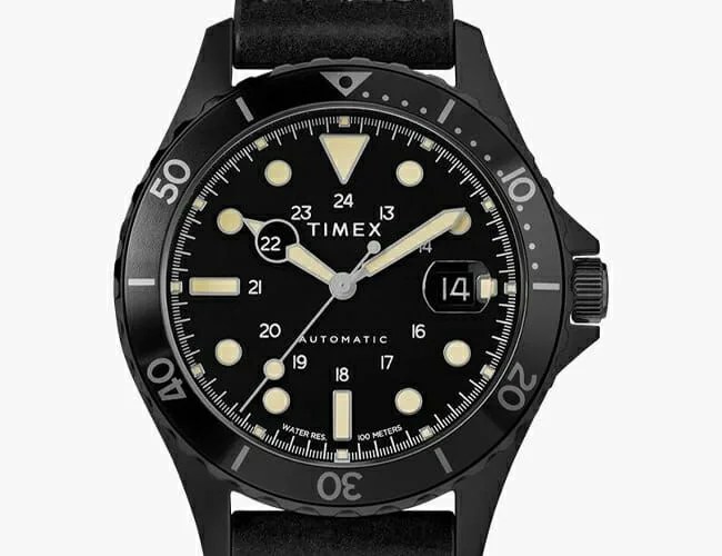 Navi-XL-Automatic-41mm-Leather-Strap-Watch-gear-patrol-feature