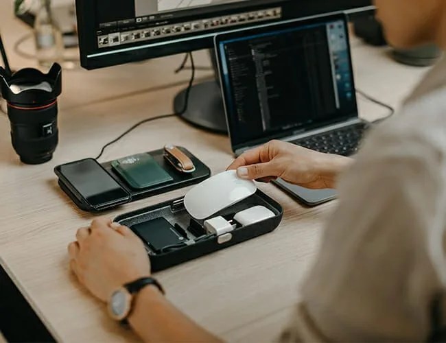 Nest-Desk-Tray-gear-patrol-feature