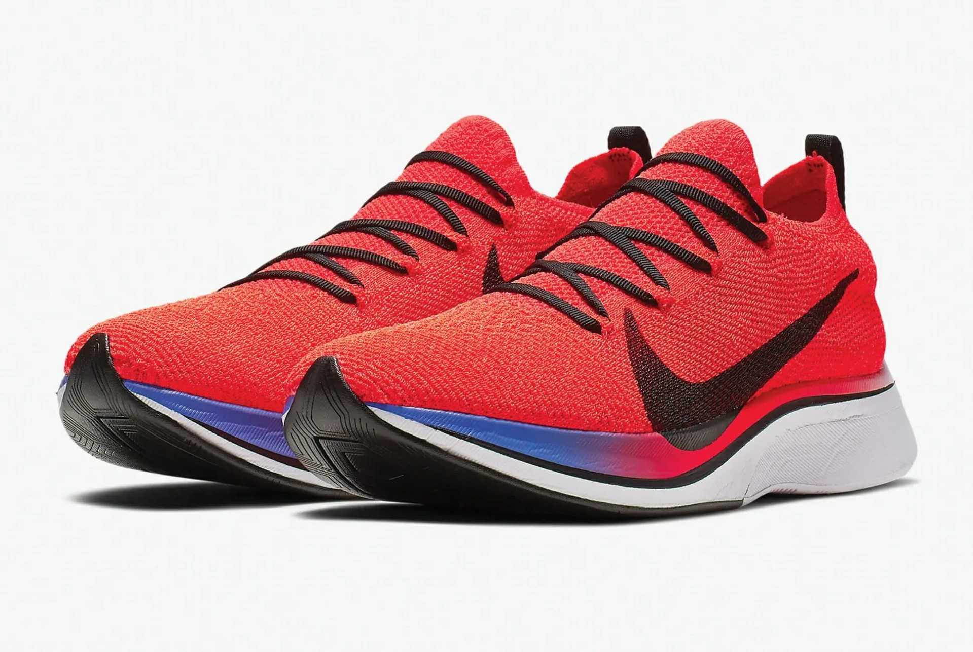Nike-Vaporfly-4-Flynit-gear-patrol-full-lead