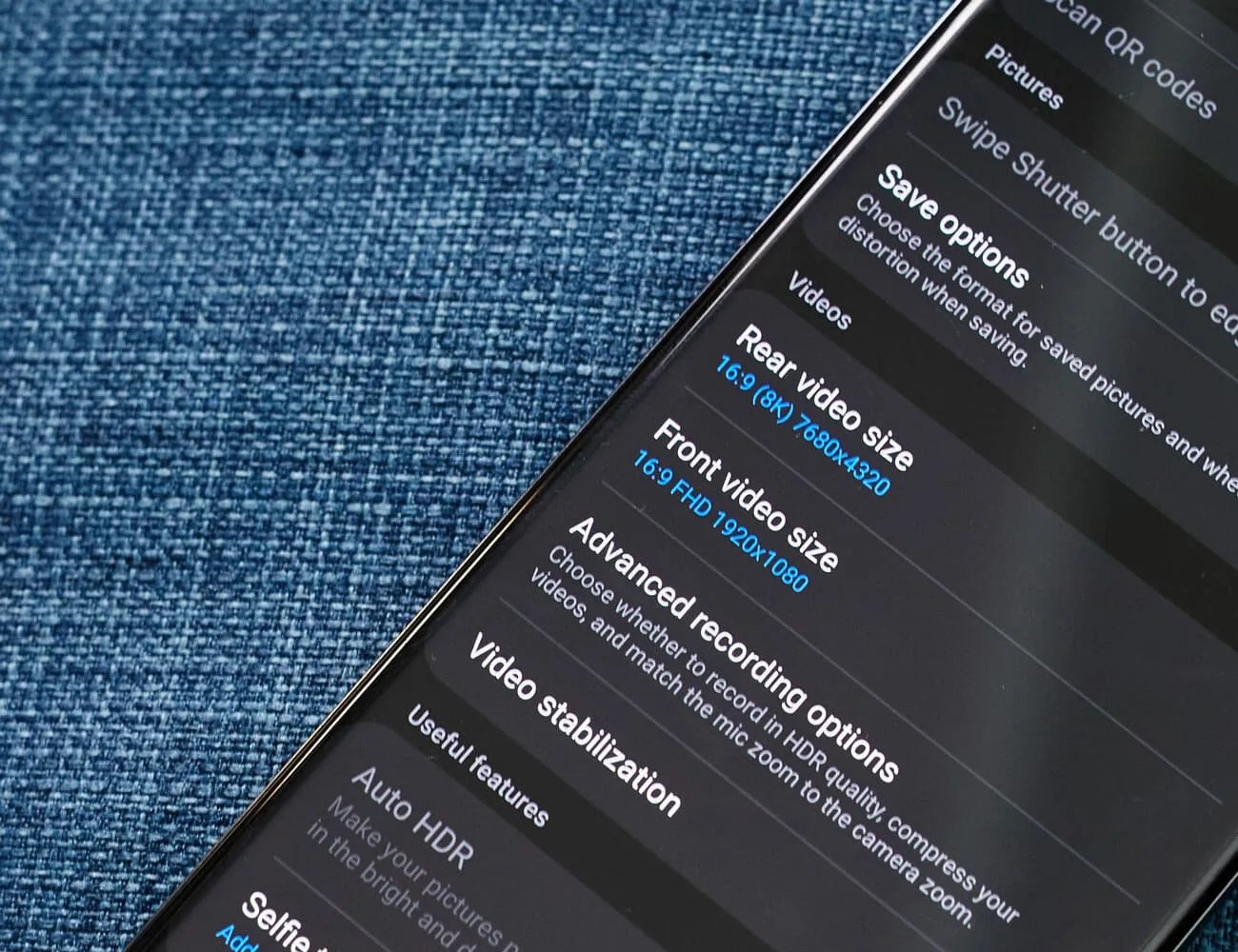 Samsung-Galaxy-S20-Gear-Patrol-8K