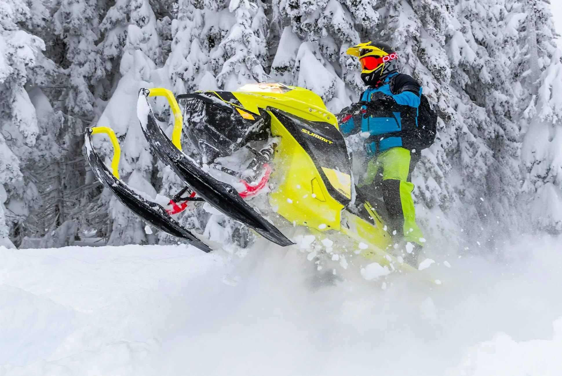 Summit-Snowmobile-gear-patrol-full-lead