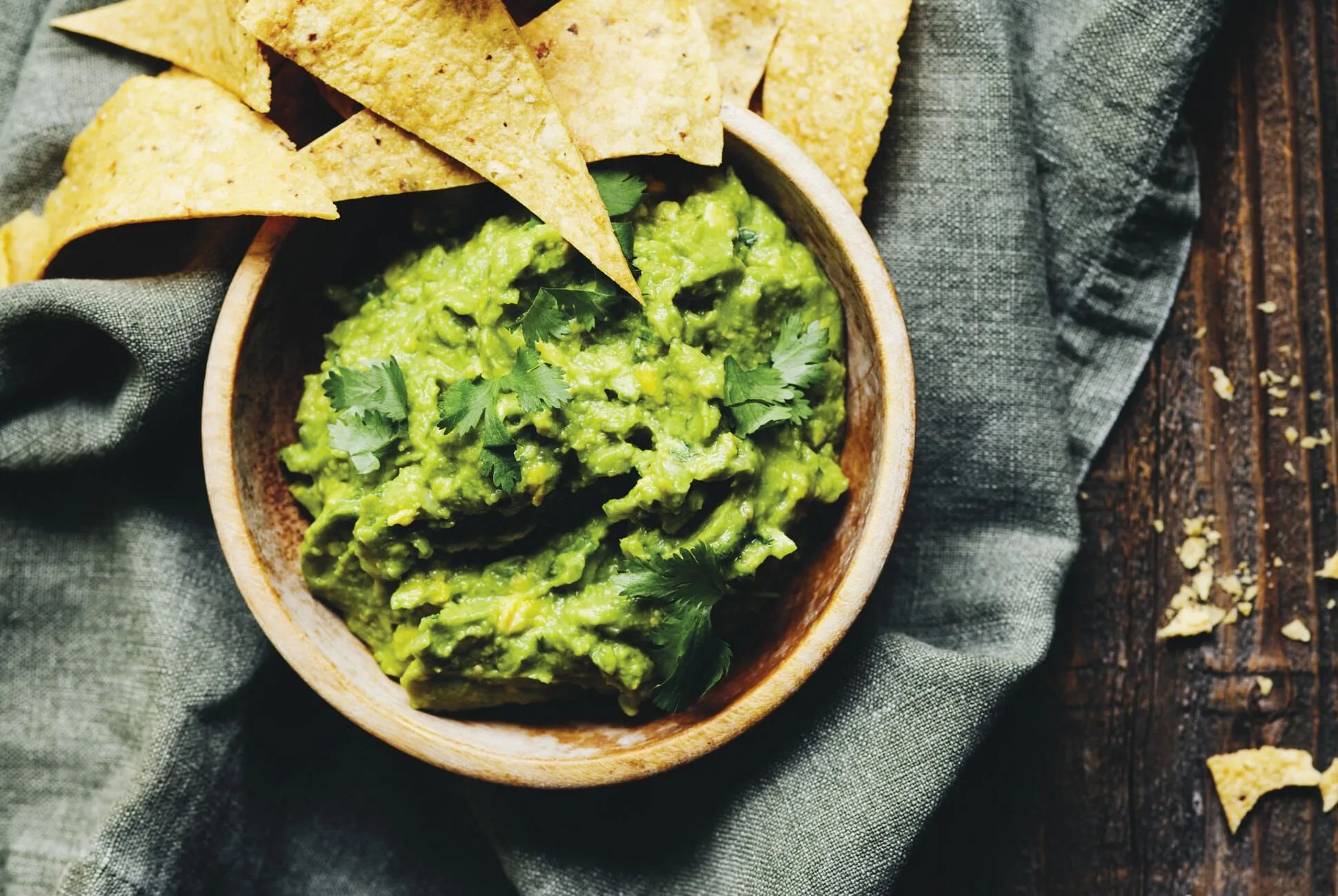 Super-Bowl-Food-Gear-Patrol-Lead-Full