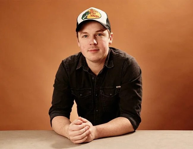 Travis-Denning-Tour-Essentials-Gear-Patrol-Feature