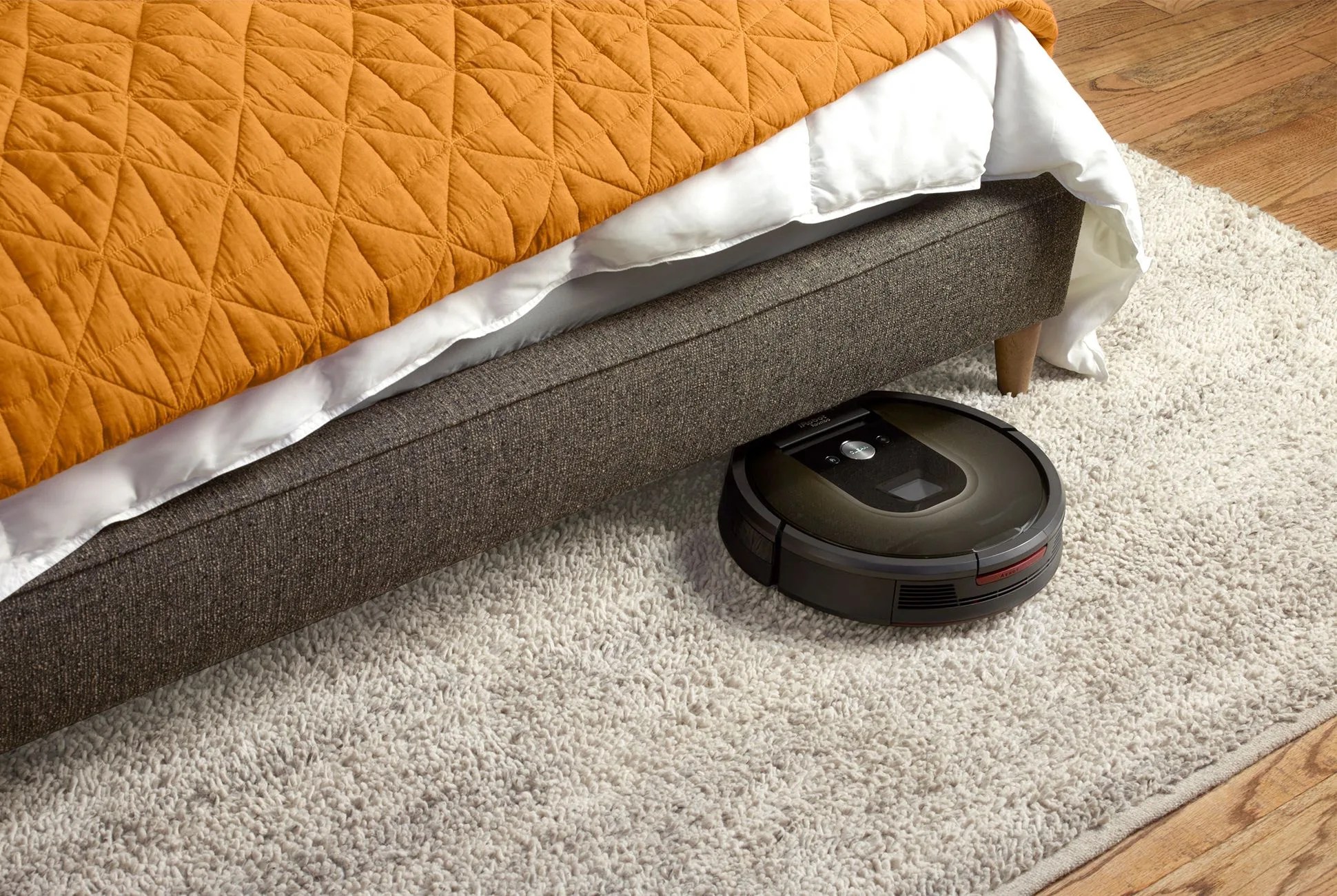 iRobot-Roomba-960-gear-patrol-2-full-lead
