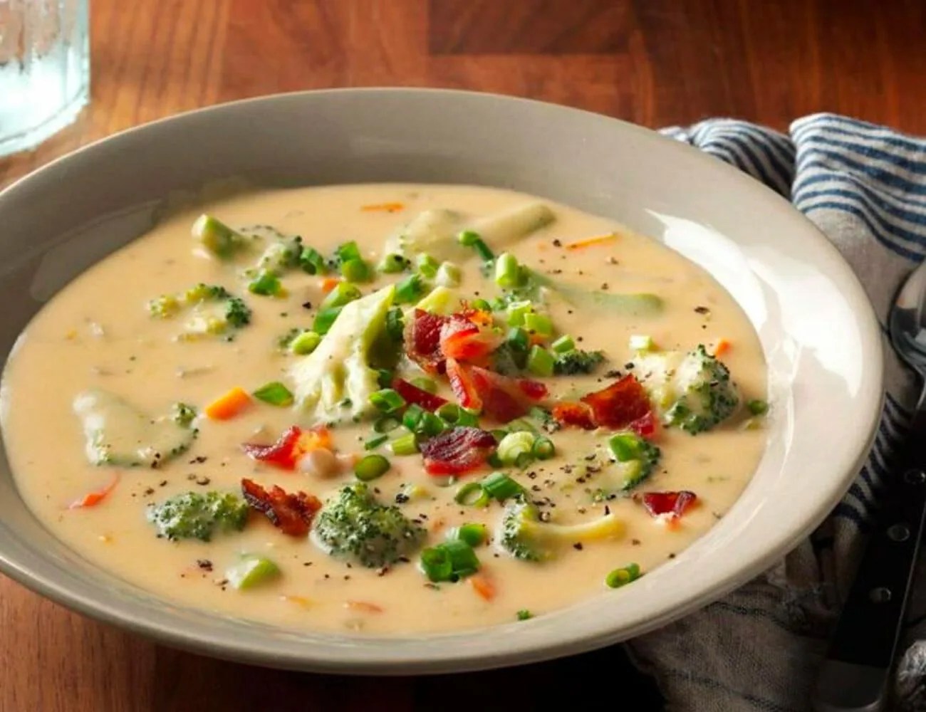 20-Dutch-Oven-Recipes-Gear-Patrol-Beer-Cheese-soup