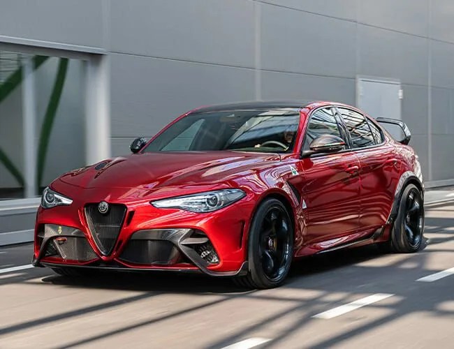 Alfa-Romeo-GTAm-gear-patrol-lead-feature