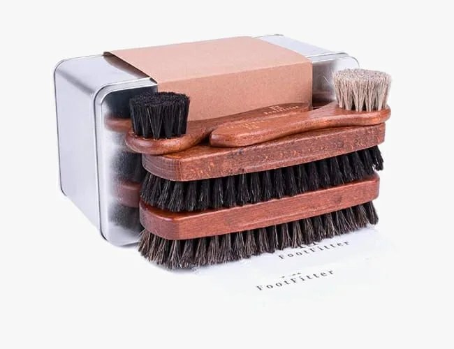 At-Home-Style-gear-patrol-brush