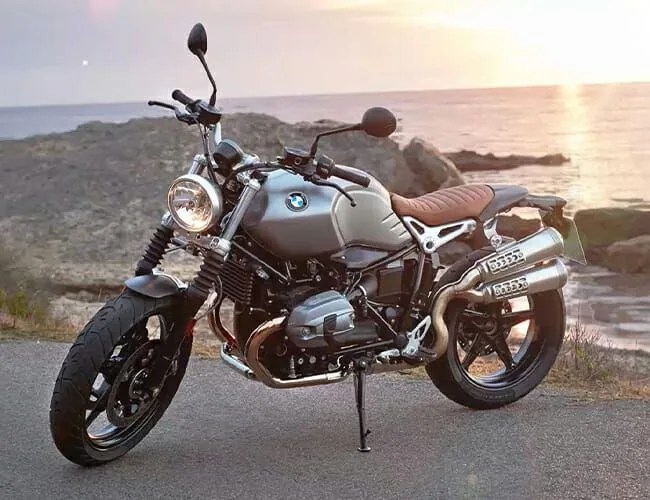 BMW-Motorcycle-gear-patrol-feature