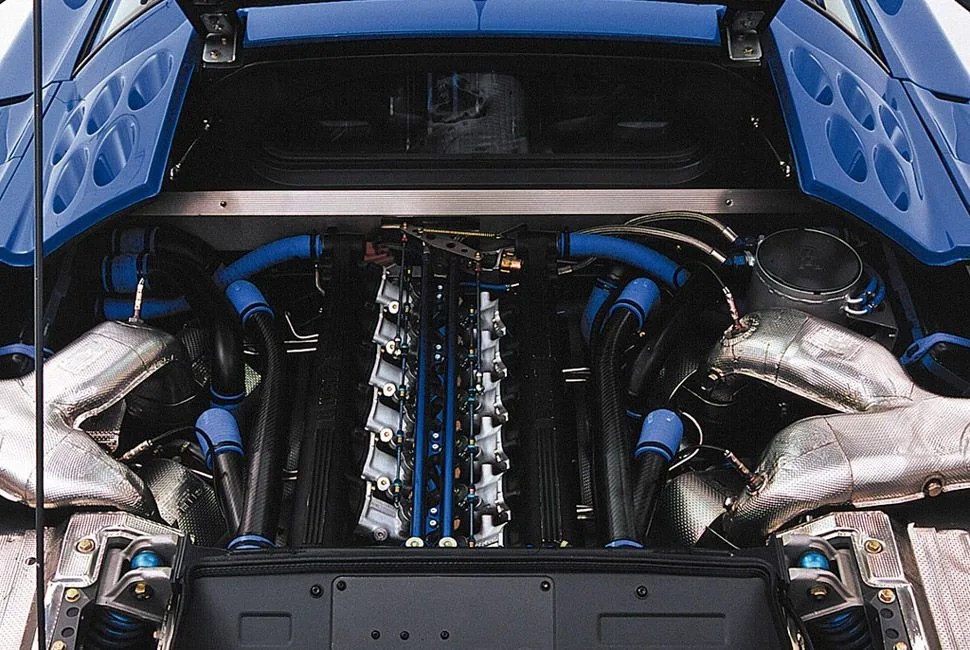 Bugatti-EB110-Gear-Patrol