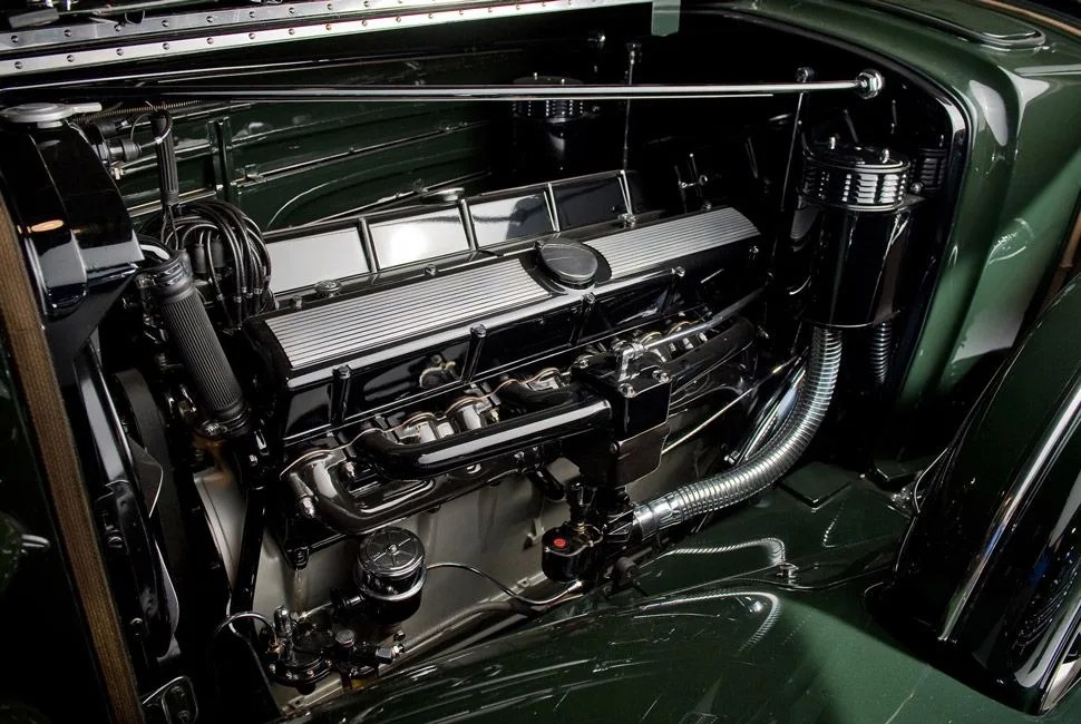 Cadillac-V16-Gear-Patrol
