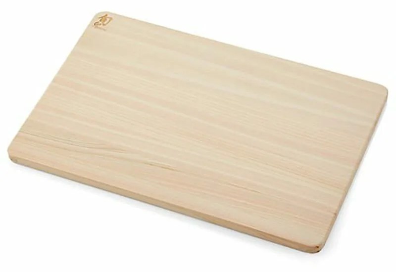 DNTM-gear-patrol-Shun-Hinoki-Cutting-Board-Medium