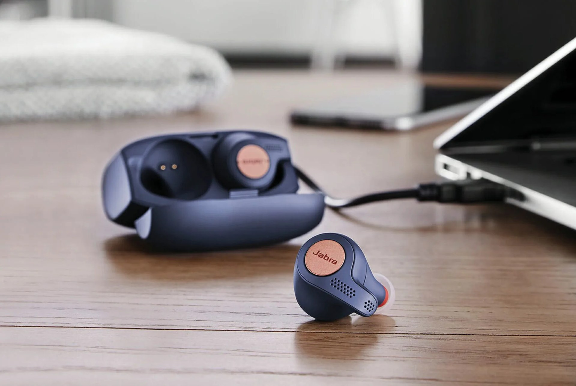 Deals-Of-The-Week-gear-patrol-full-lead