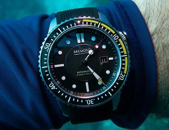 Diving-With-the-Bremont-S2000-gear-patrol-lead-featured