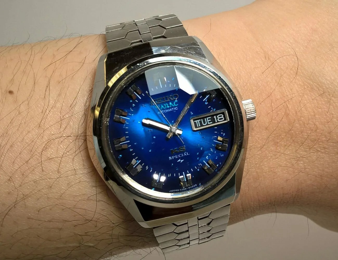 Five-Vintage-Seikos-You-Can-Buy-gear-patrol-King-Seiko-VANAC