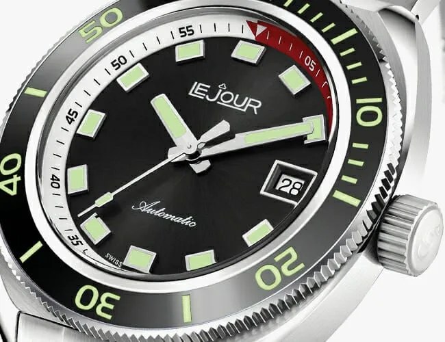 Le-Jour-Hammerhead-Dive-watch-gear-patrol-feature