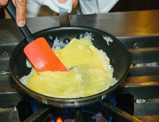 make-an-omlette-gear-patrol-lead-featured