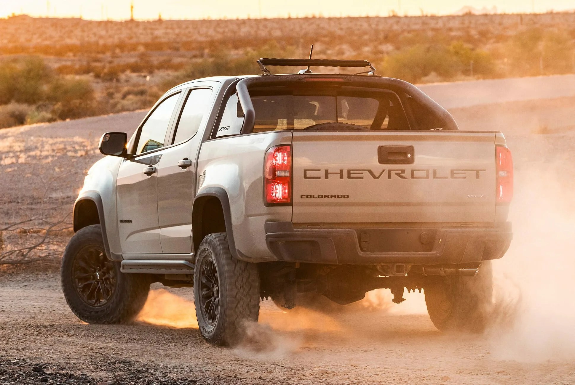 Chevrolet-Colorado-ZR2-gear-patrol-lead-full