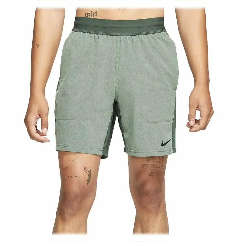 Deal-Roundup-4-21-gear-patrol-Nike-Shorts