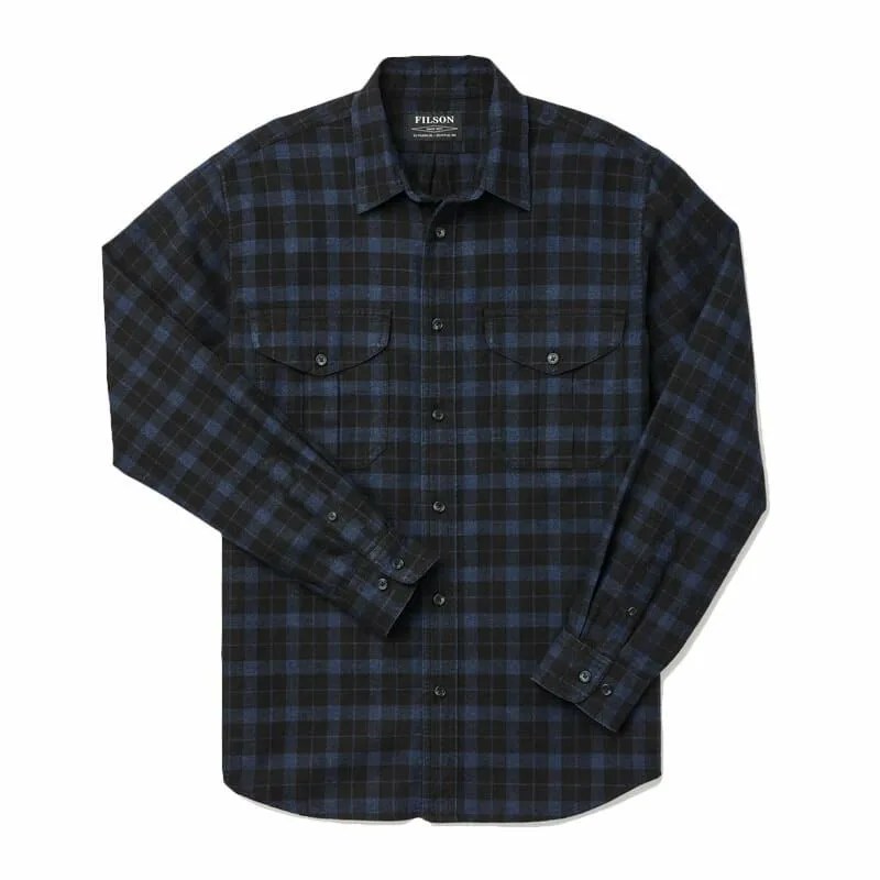 Deals-Roundup-02-gear-patrol-Filson-Shirt