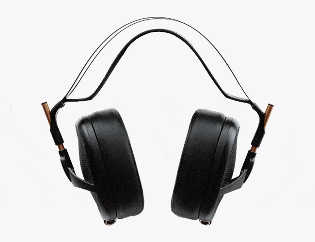 Desktop-Audio-Refresh-Gear-Patrol-Feature