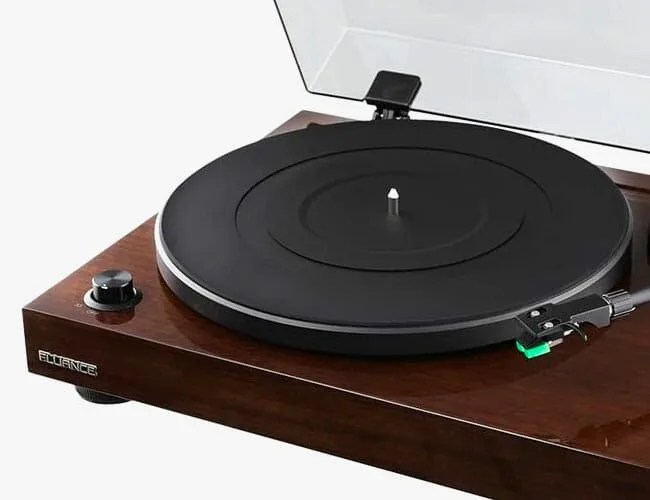 Fluance-RT81-Elite-High-Fidelity-Vinyl-Turntable-Gear-Patrol-Feature