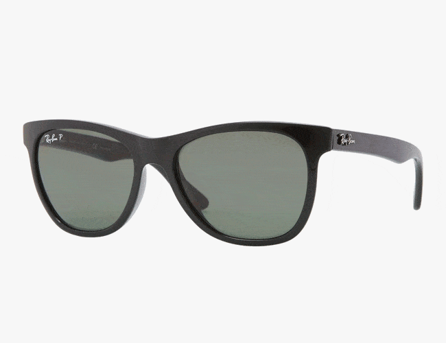 Ray-Ban-Wayfarer-Deal-gear-patrol-lead-feature