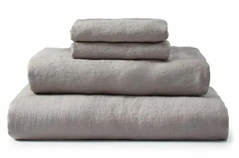 _Upstate–Stonewashed-Linen-Sheet-Set-King-Gear-Patrol