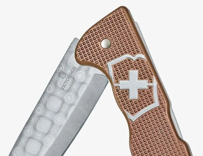 Victorinox-Hunter-Pro-gear-patrol-lead-feature