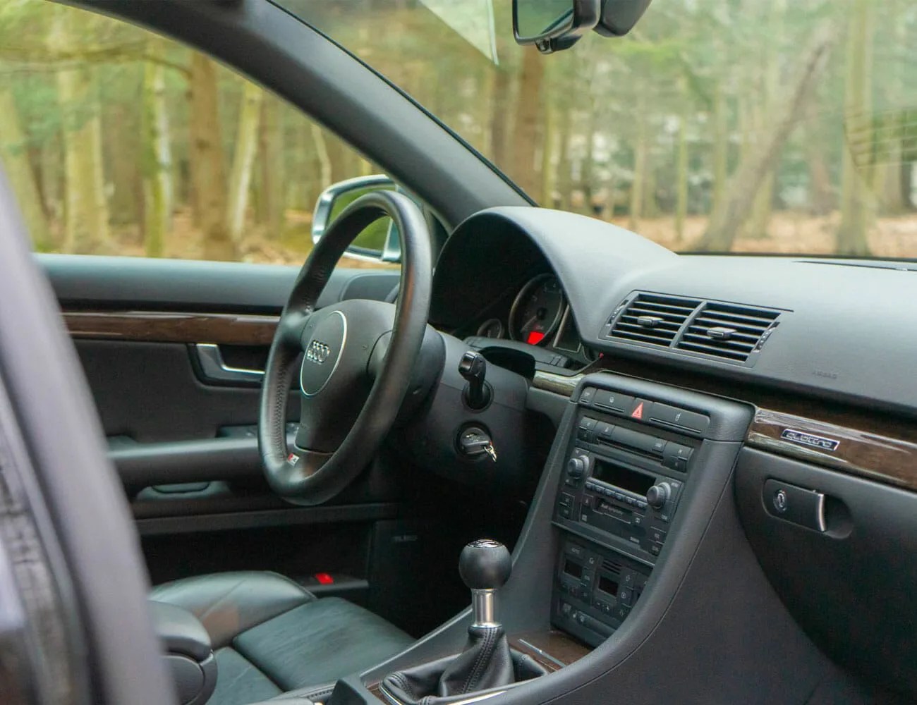 two-audis-gearpatrol-inline-2