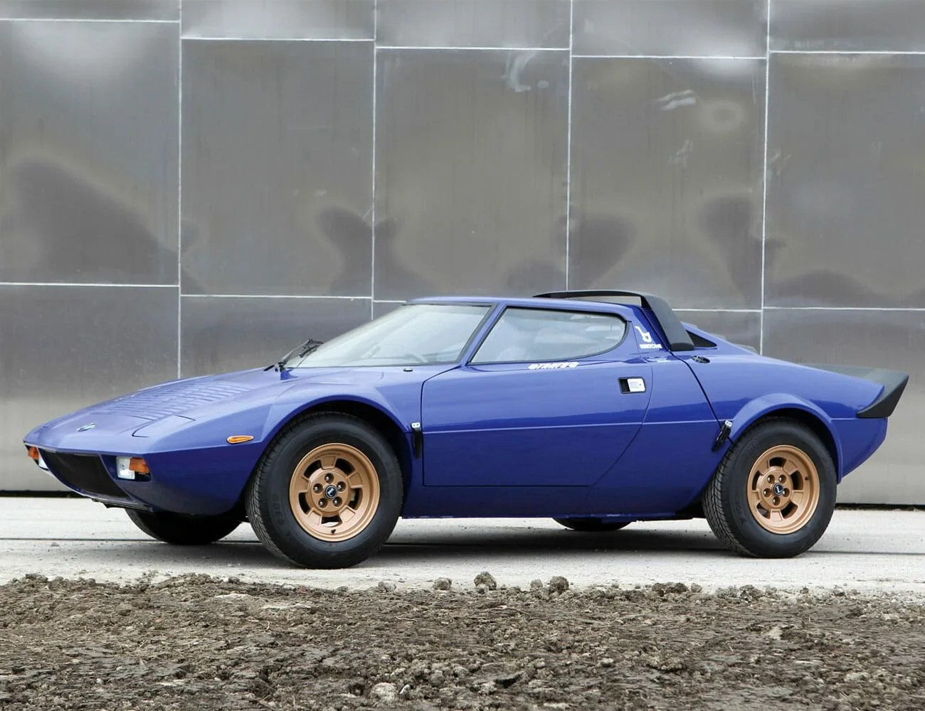 12-Malaise-Era-Cars-That-Managed-to-Not-Be-Awful-gear-patrol-Lancia-Stratos