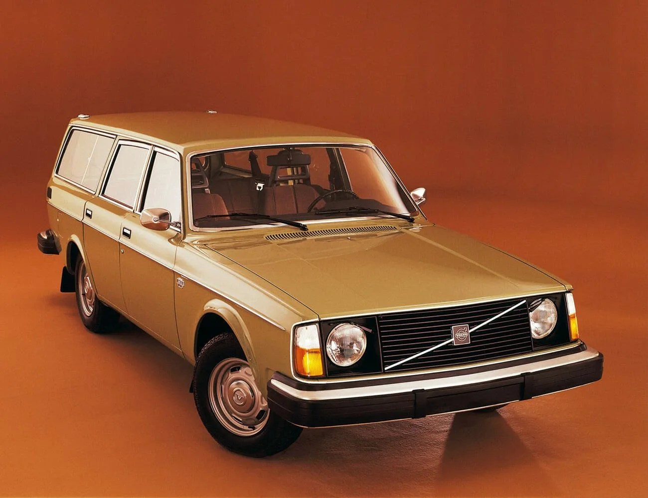 12-Malaise-Era-Cars-That-Managed-to-Not-Be-Awful-gear-patrol-Volvo-242