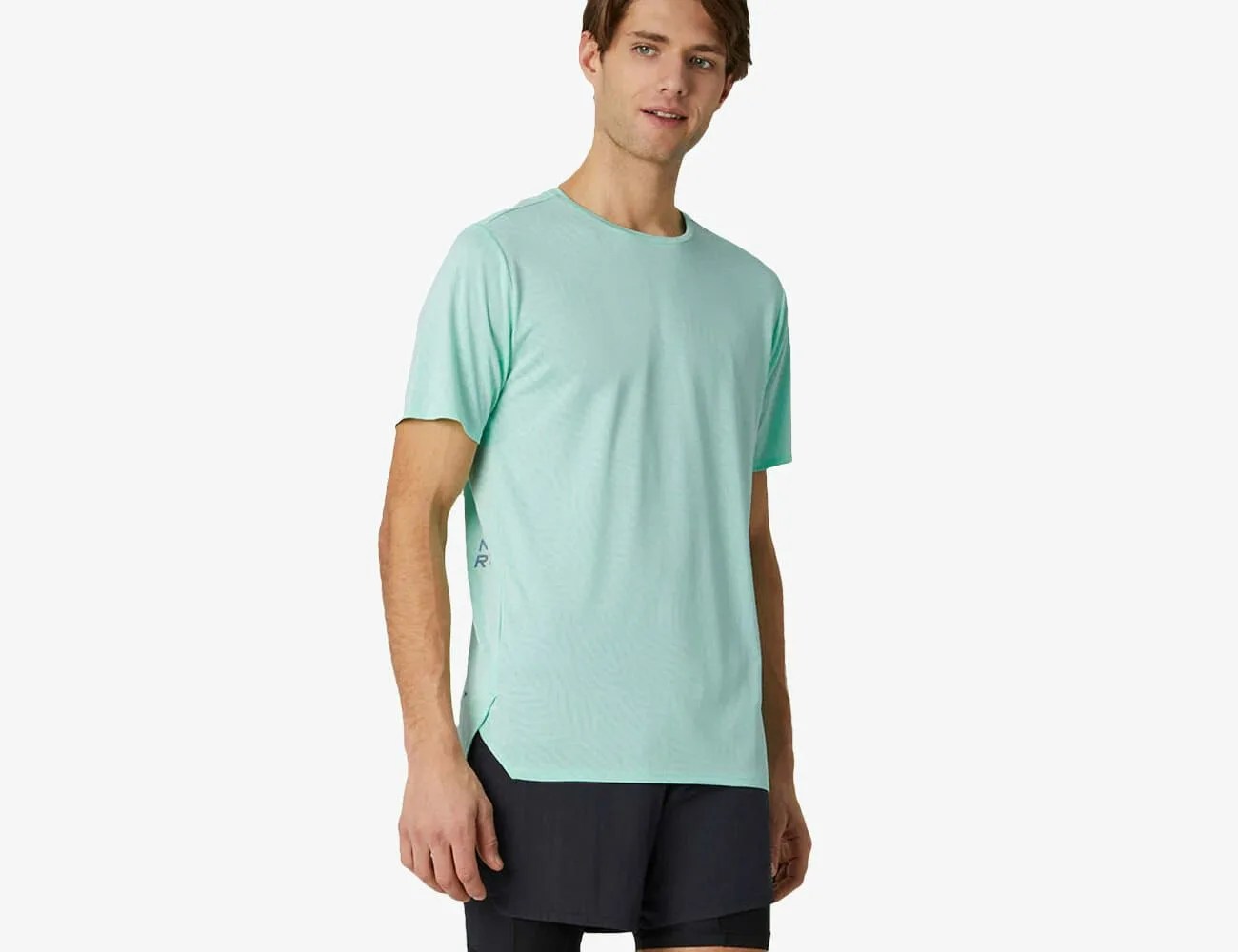 Best-New-Running-Gear-for-Spring-2020-gear-patrol-New-Balance-Q-Speed-Jacquard-Short-Sleeve
