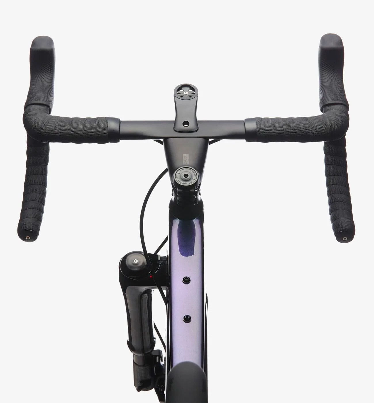 Cannondale-Topstone-Neo-Carbon-Lefty-gear-patrol-ambiance-1