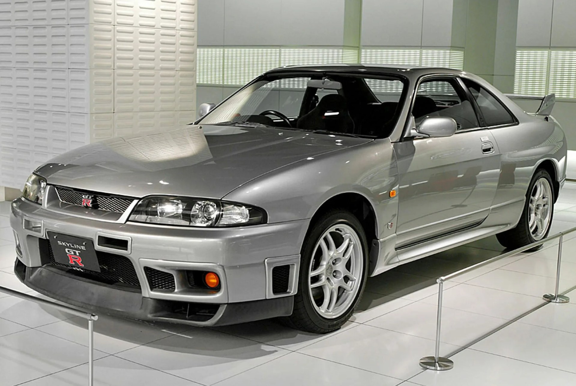 Coolest-Foreign-Cars-You-Can-Import-gear-patrol-Nissan-Skyline-GT-R